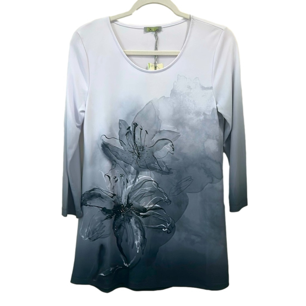 NWT: DOLCEZZA top